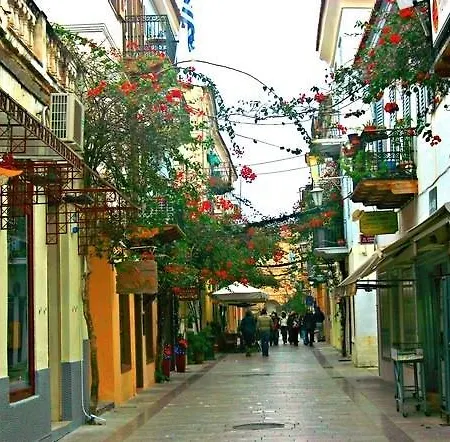 Xenon Christina * Vivári