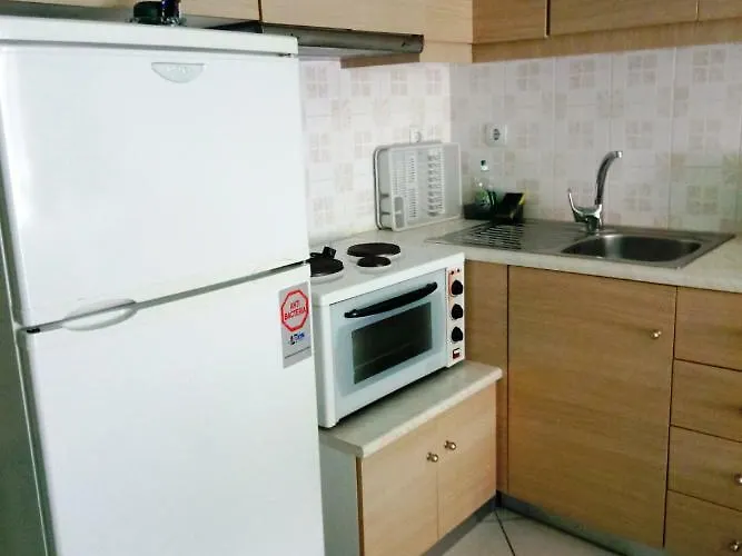 Xenon Christina * Vivári